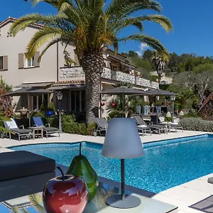 https://villa-cedria.fr-provencehotel.com